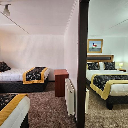 Hotel Forjadores Del Cabo De Hornos بويرتو ويليامز المظهر الخارجي الصورة